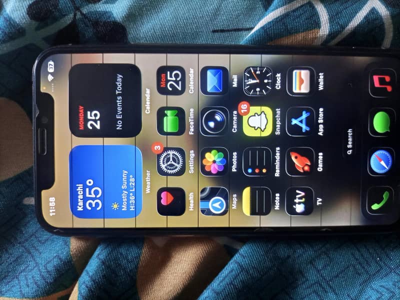 Apple iPhone 11 Pro 3