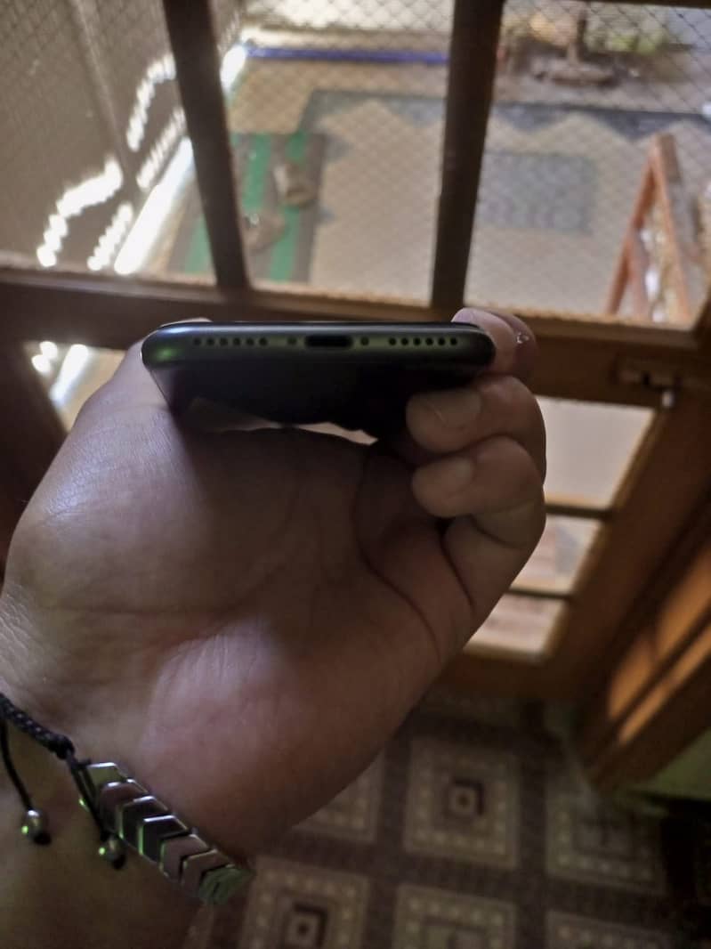 Apple iPhone 8 2