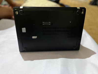 Brand: Lenovo Series|  Processor: Intel Core i5-7300U| RAM: 8GB| Gen:7