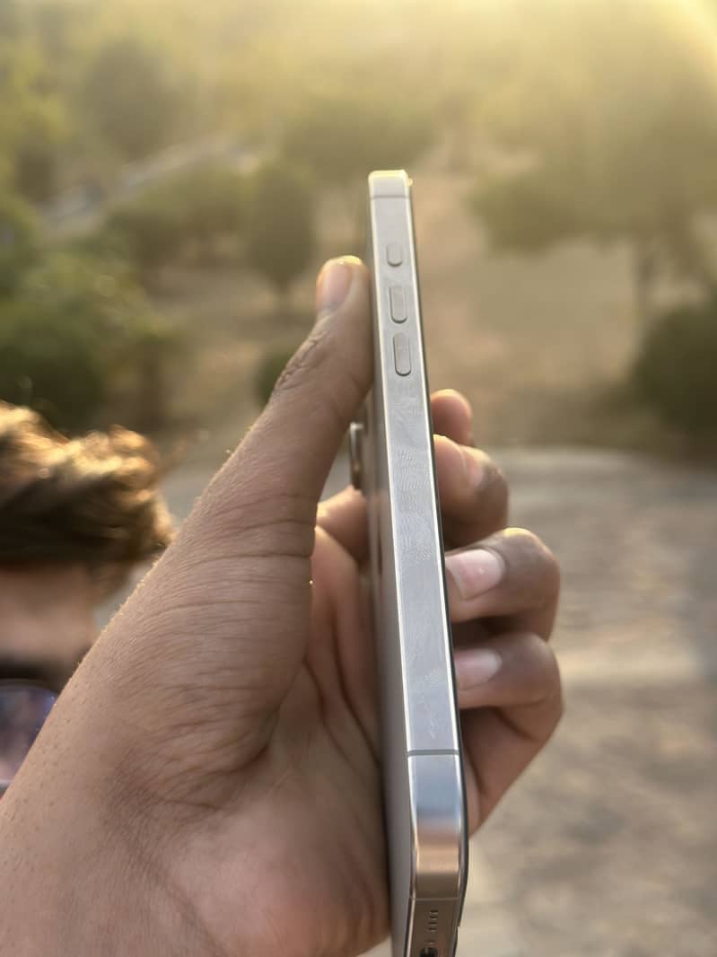 iPhone 16 pro max 8