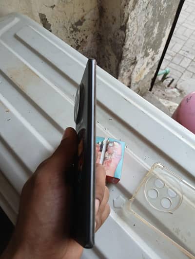 like new mobile 10 by 10 condition 16/256
