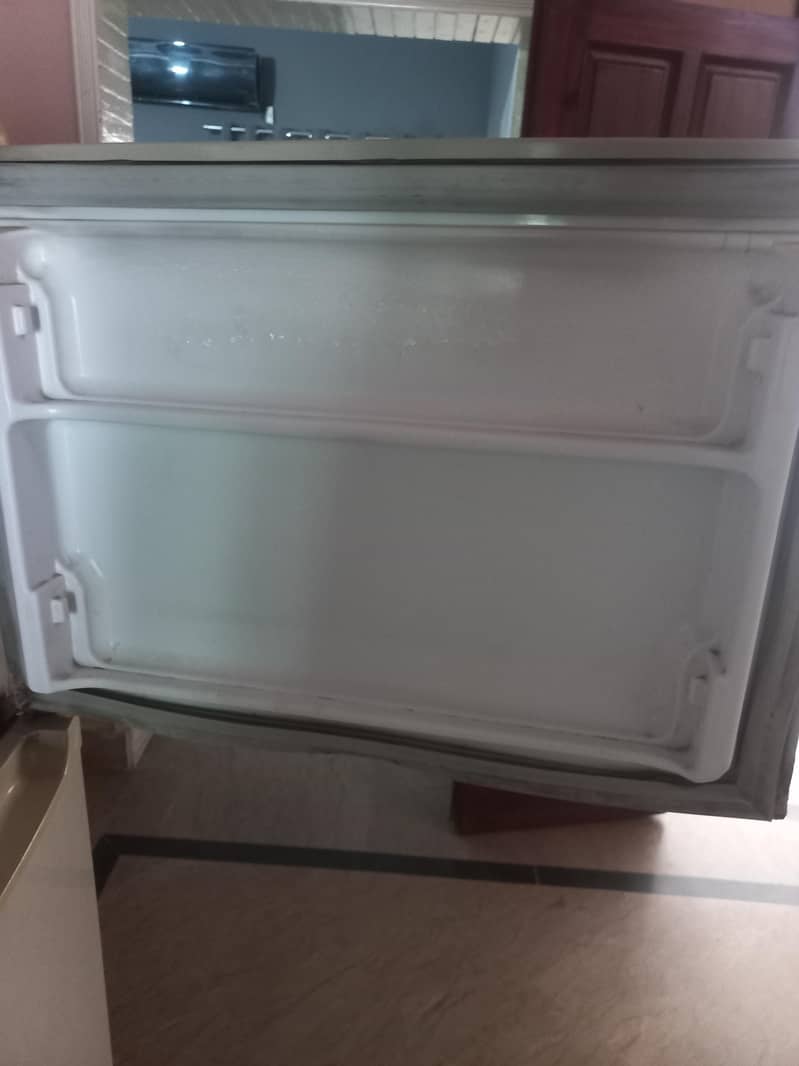 Waves Refrigerator with super performance 2