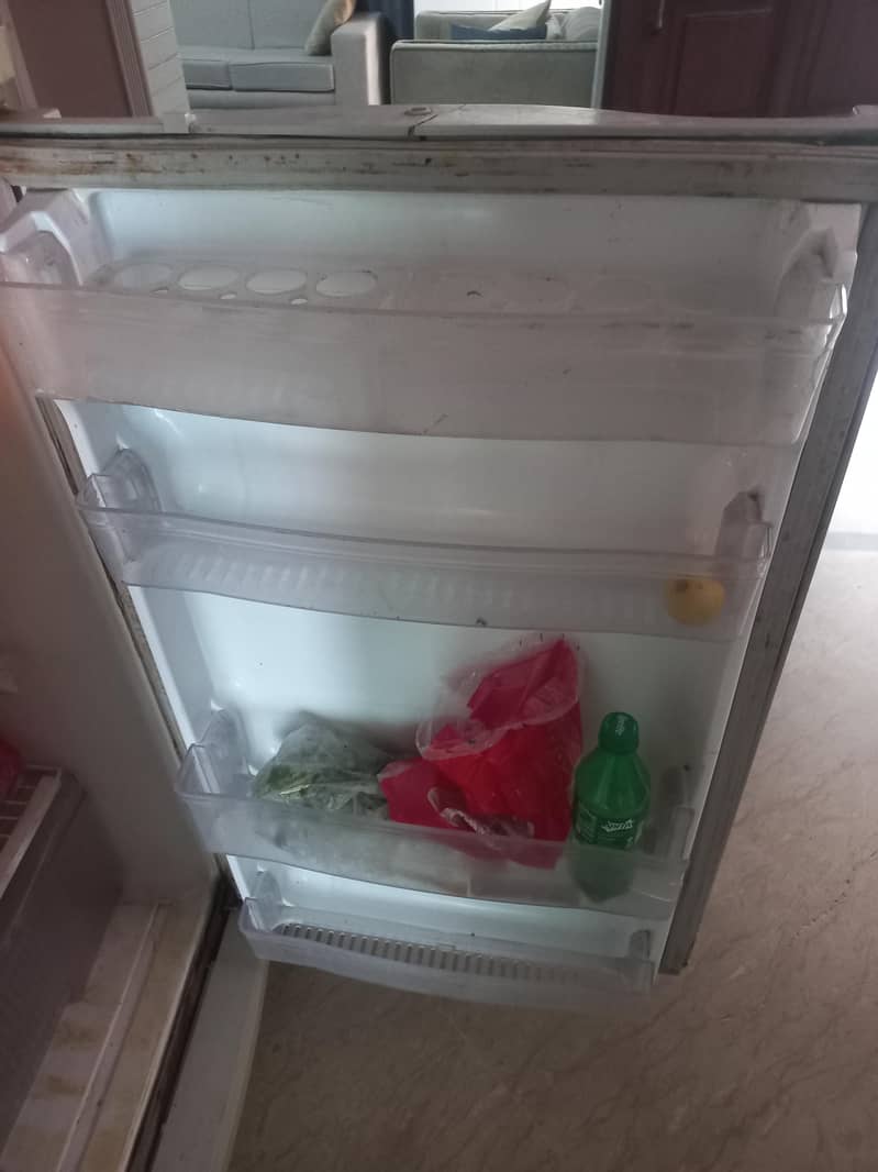 Waves Refrigerator with super performance 4
