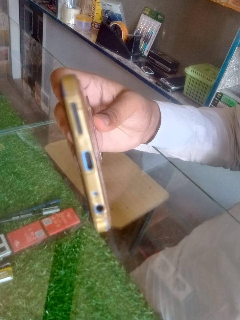 Tecno Spark 40 3
