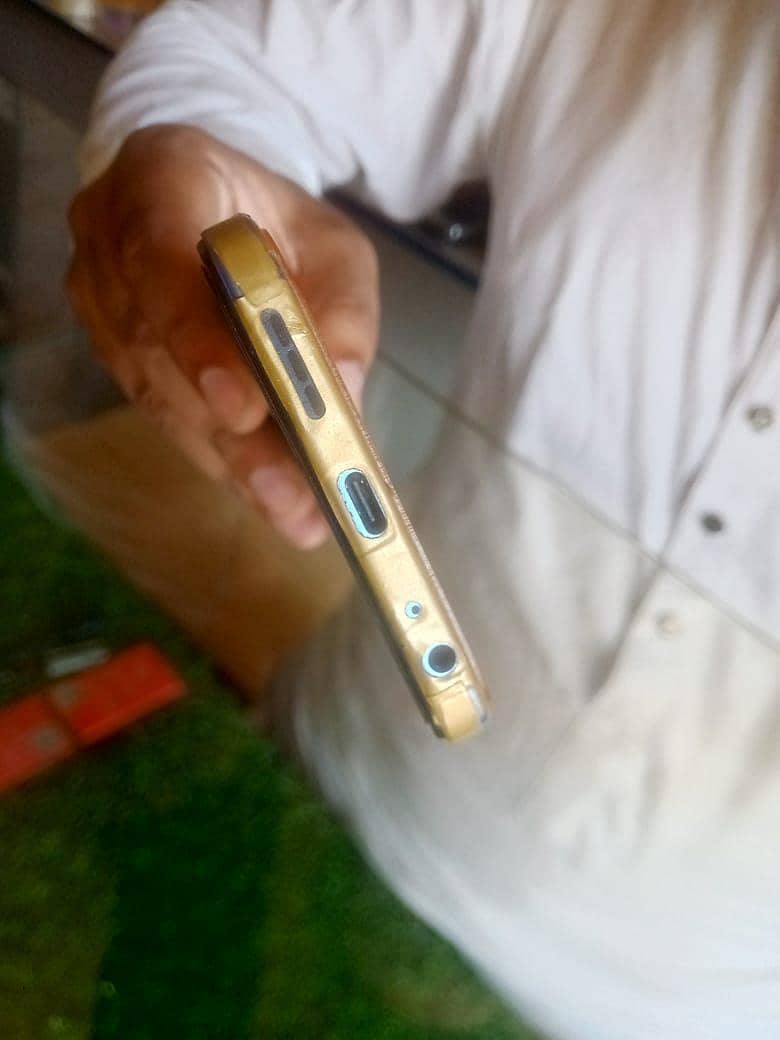 Tecno Spark 40 6