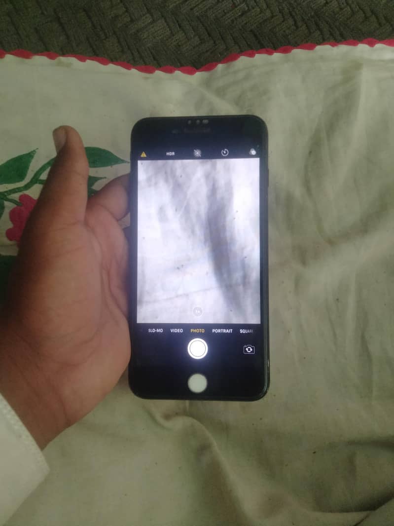 Apple iPhone 7 Plus 5