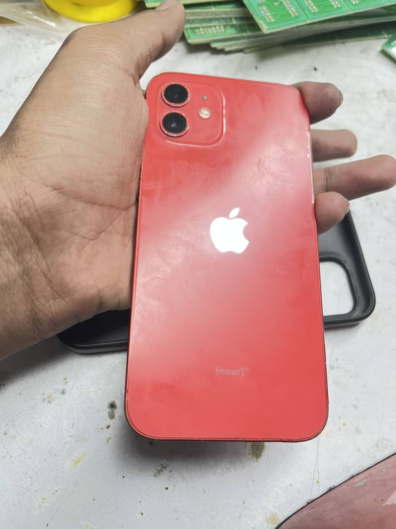 iPhone 12 3