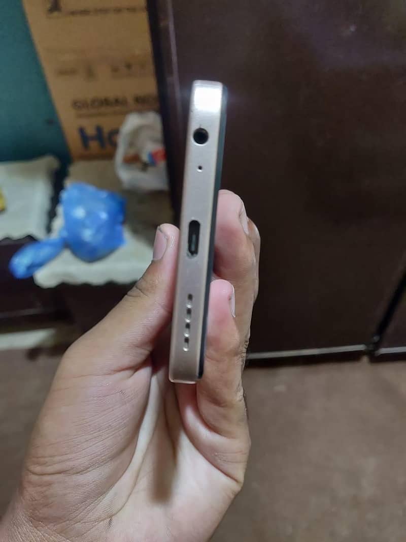 Infinix Smart 4