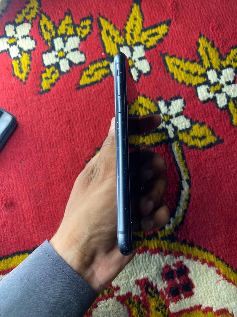 iPhone 11 sim working 3
