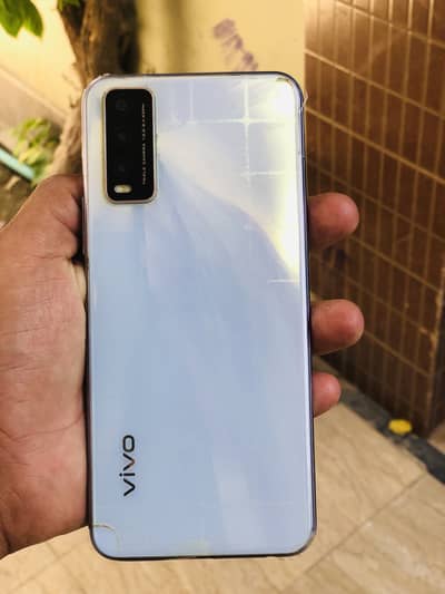 Vivo y20 4/64 condition 10/9.5