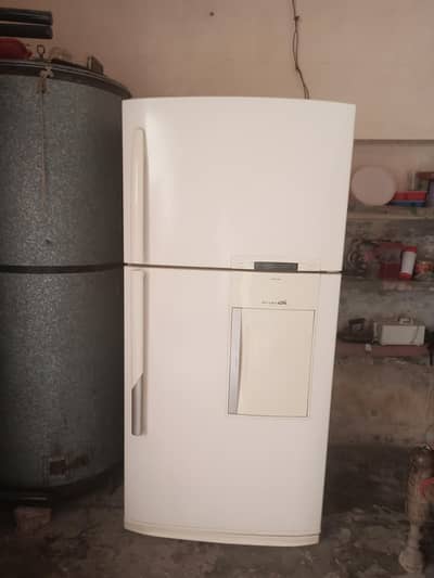 Samsung brand used full size frizzer