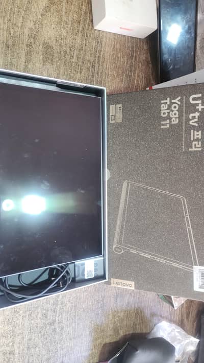 yoga tab 11