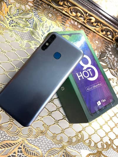 infnix hot 8 mobile. 4/64. urgently sell
