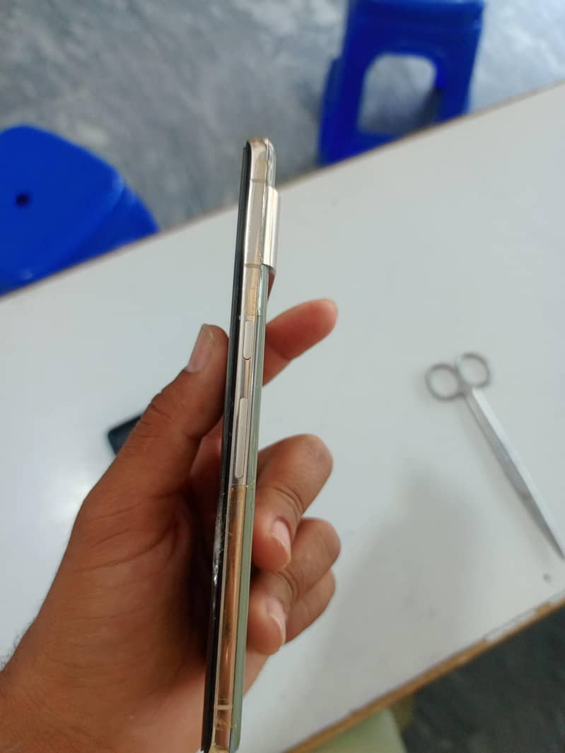Goggle pixel 7pro 1