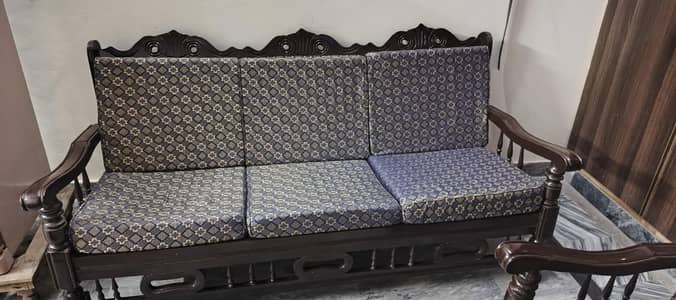solid wood 5 seater sofa with cushions