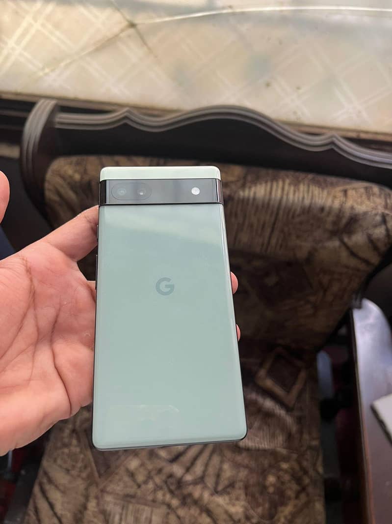 Google Pixel 6a 1