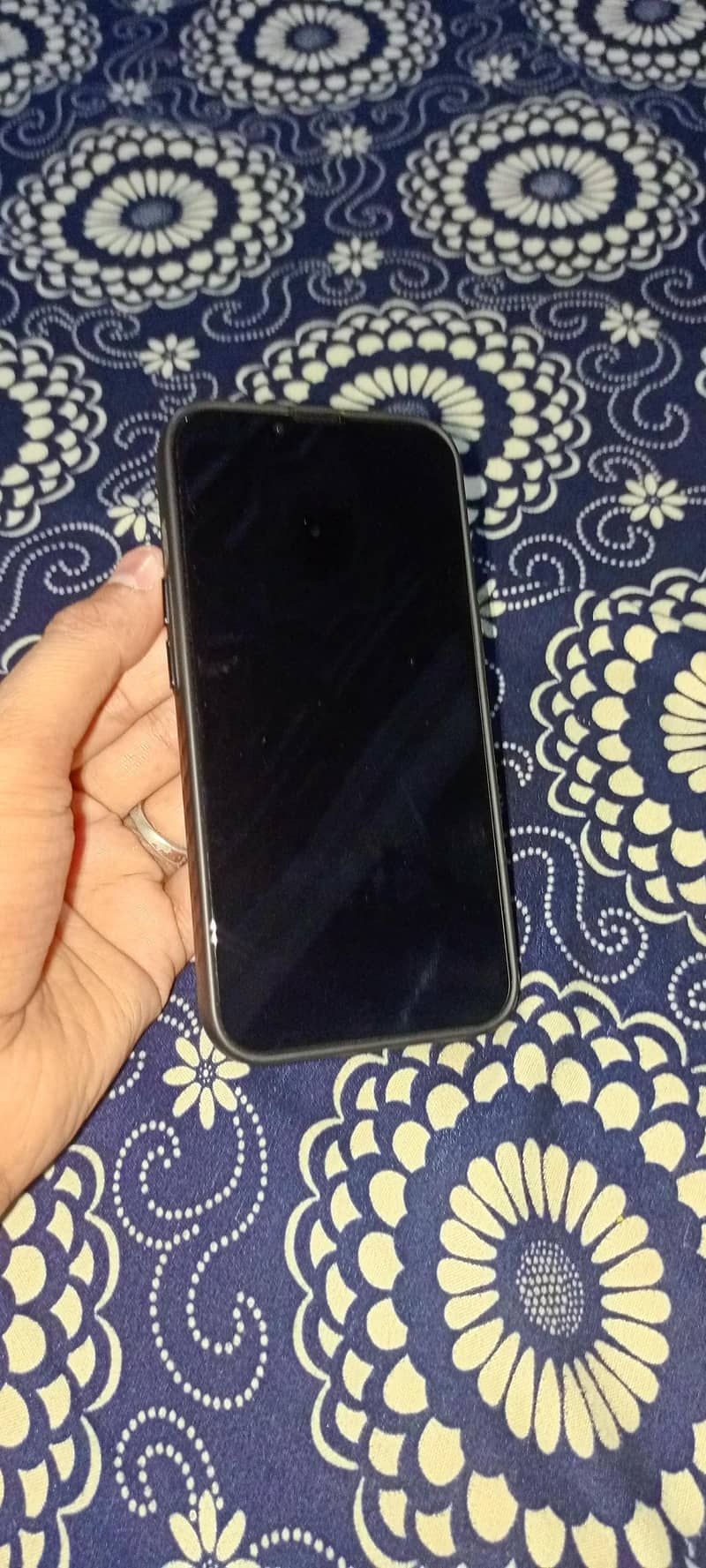 Apple iPhone 13 1
