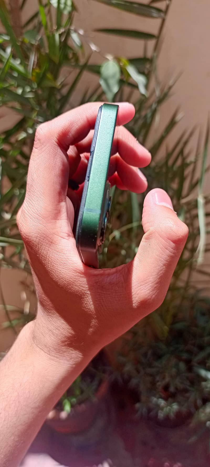 Apple iPhone 13 6