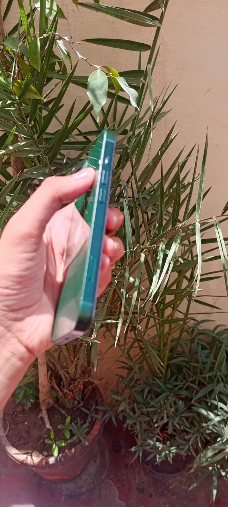 Apple iPhone 13 7