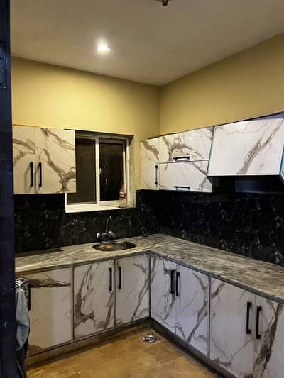 3.5marla upper portion available for rent in palm villas