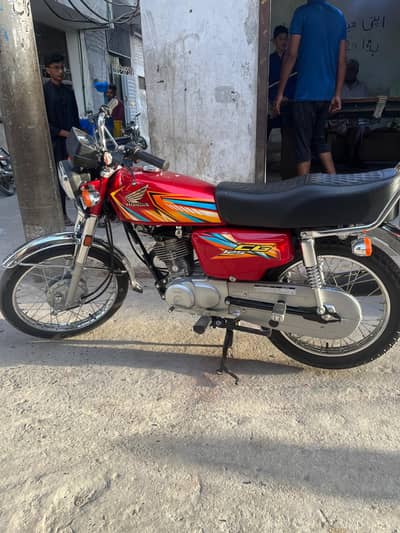 Honda 125 2026 model red color 10/9 condition good