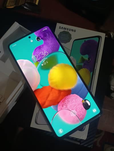 Samsung A51 6/128 pta with box