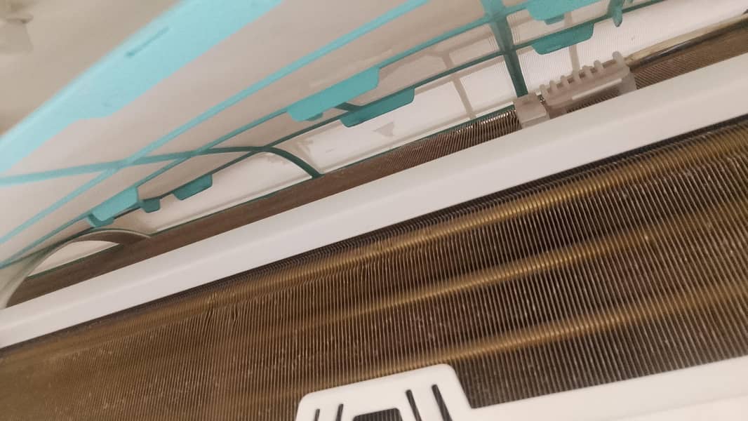 1.5 Ton Split AC Good Condition 0