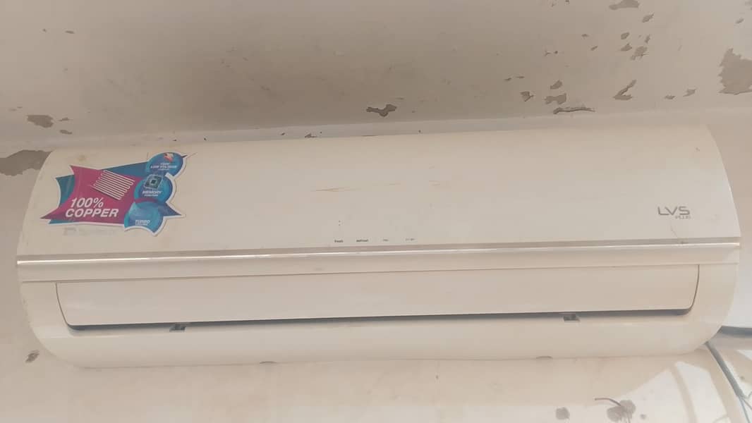 1.5 Ton Split AC Good Condition 1