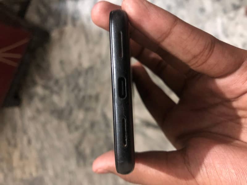 Google Pixel 5 4