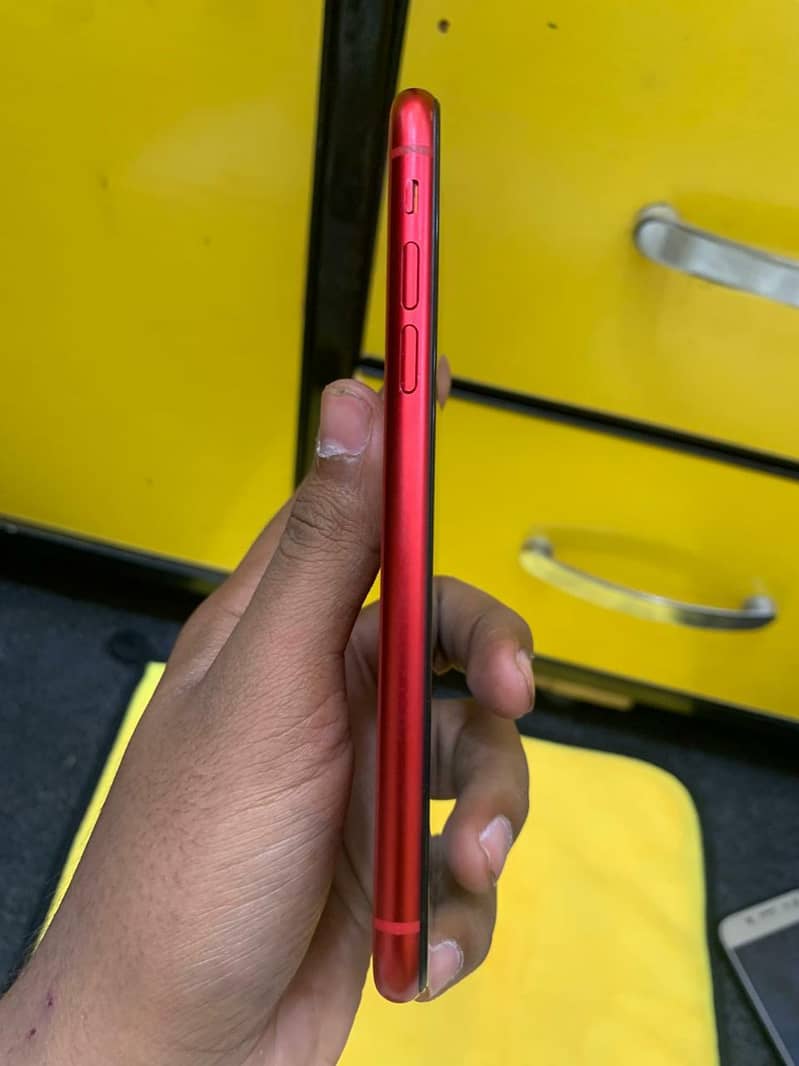 iPhone 11 5
