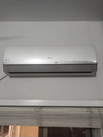 Gree Inverter 1 Ton Mint Condition