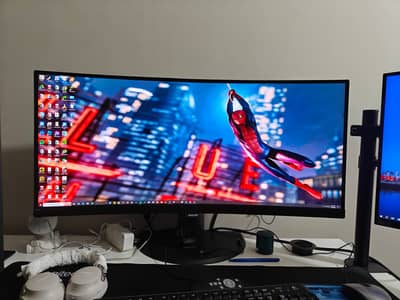 34 inch/ curved monitor /2k /100 hz/ c type /multimedia
