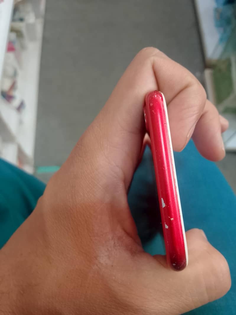 Apple iPhone 7 3