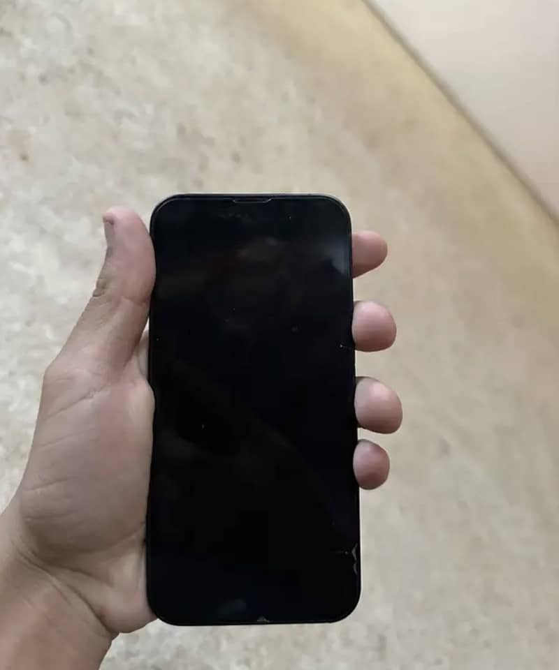 iPhone 13 2