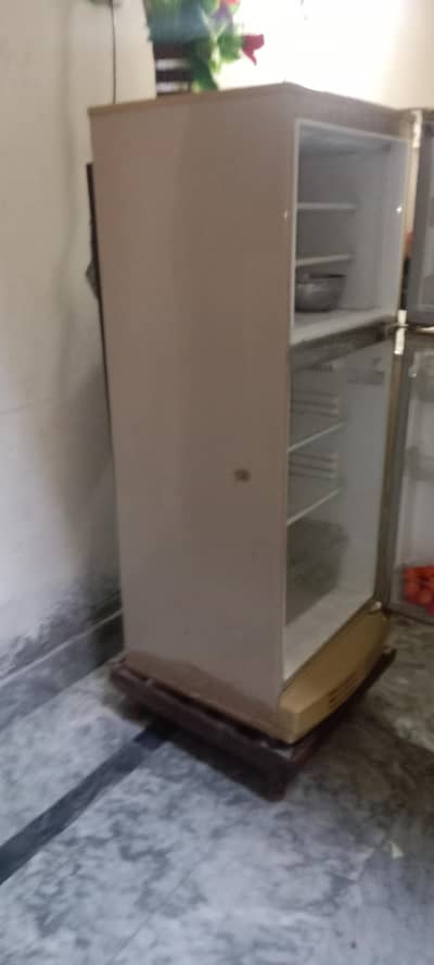 pel fridg for sale location Faisalabad
