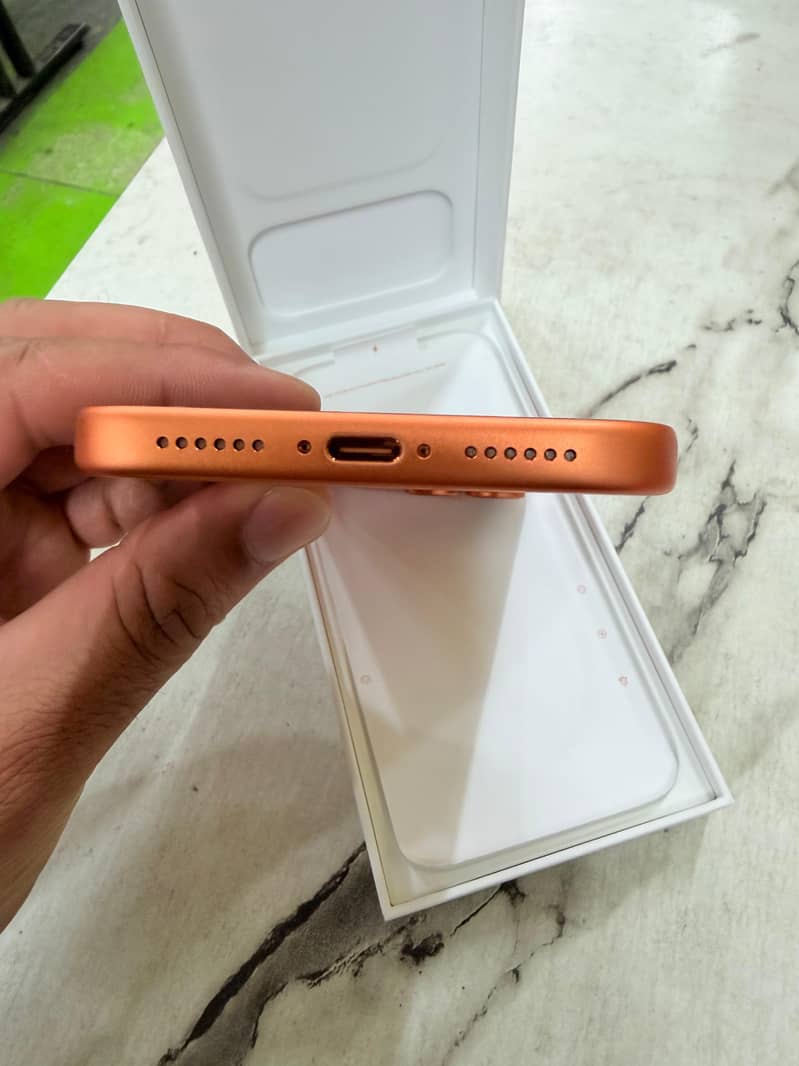 Apple iPhone 17 Pro Max 7