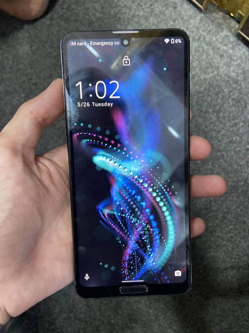 Sharp Aquos R5G 1