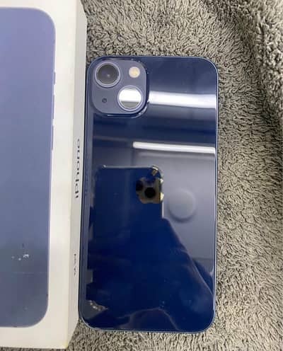Apple iPhone 13