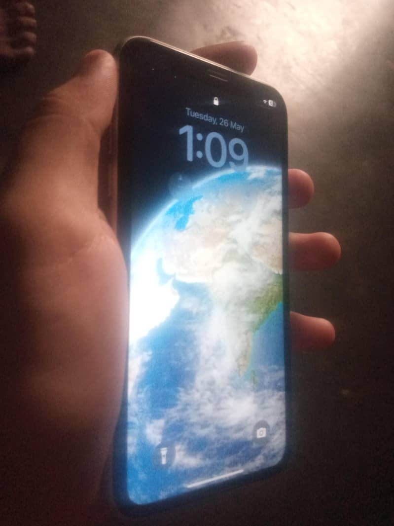 Apple iPhone 11 1