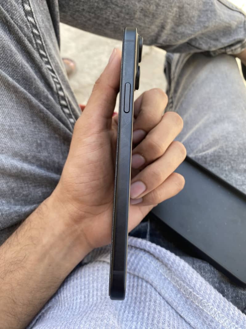 iphone 15 plus 2
