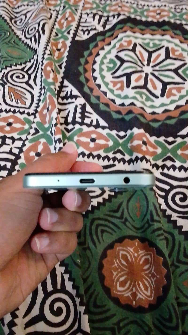 Mobile 4