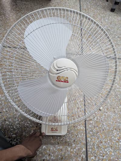 GFC 18 Inch Table Fan – Super Deluxe Model