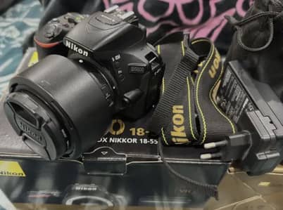 Nikon D5600 complete Kit