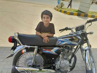 Honda 125 number laga ha 24 /// 25 madal ha  03124918736 wtsp