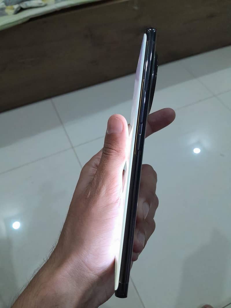 Tecno CAMON 30S 3