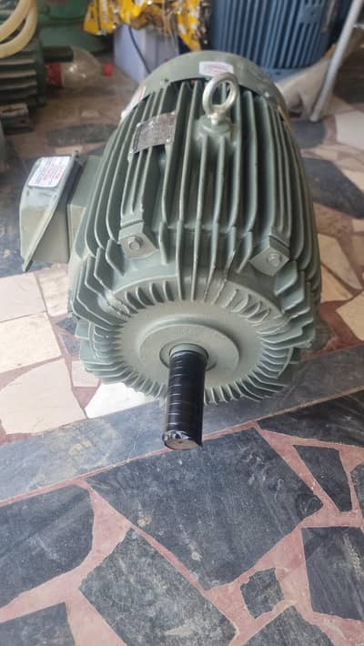 3thre phase motor