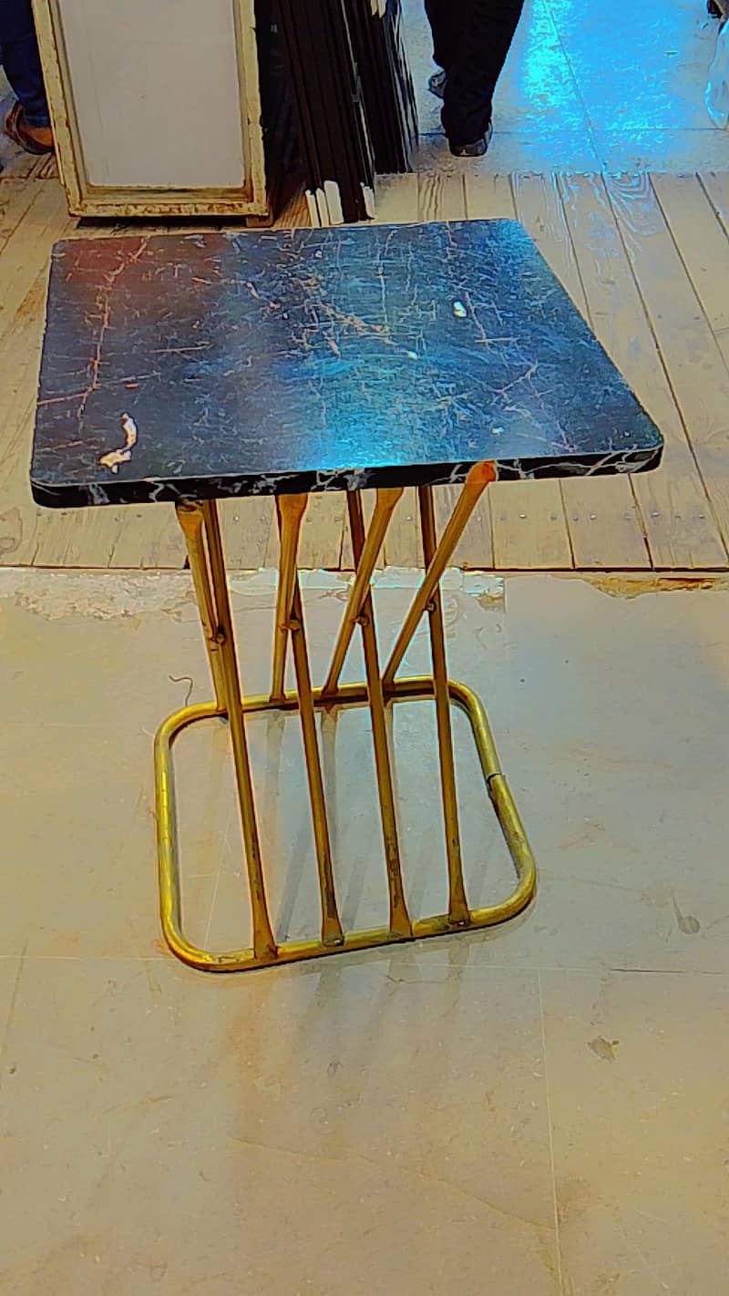 square shape table 1