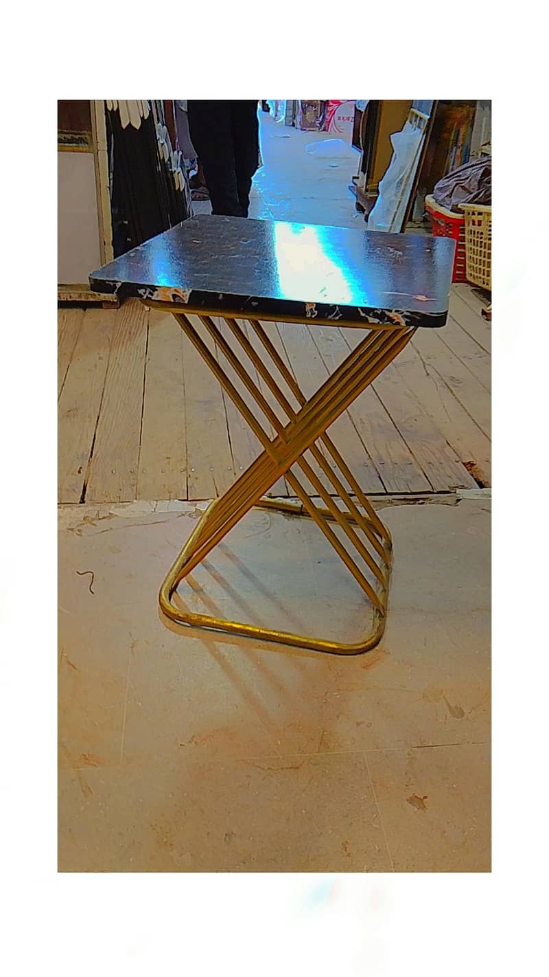 square shape table 3