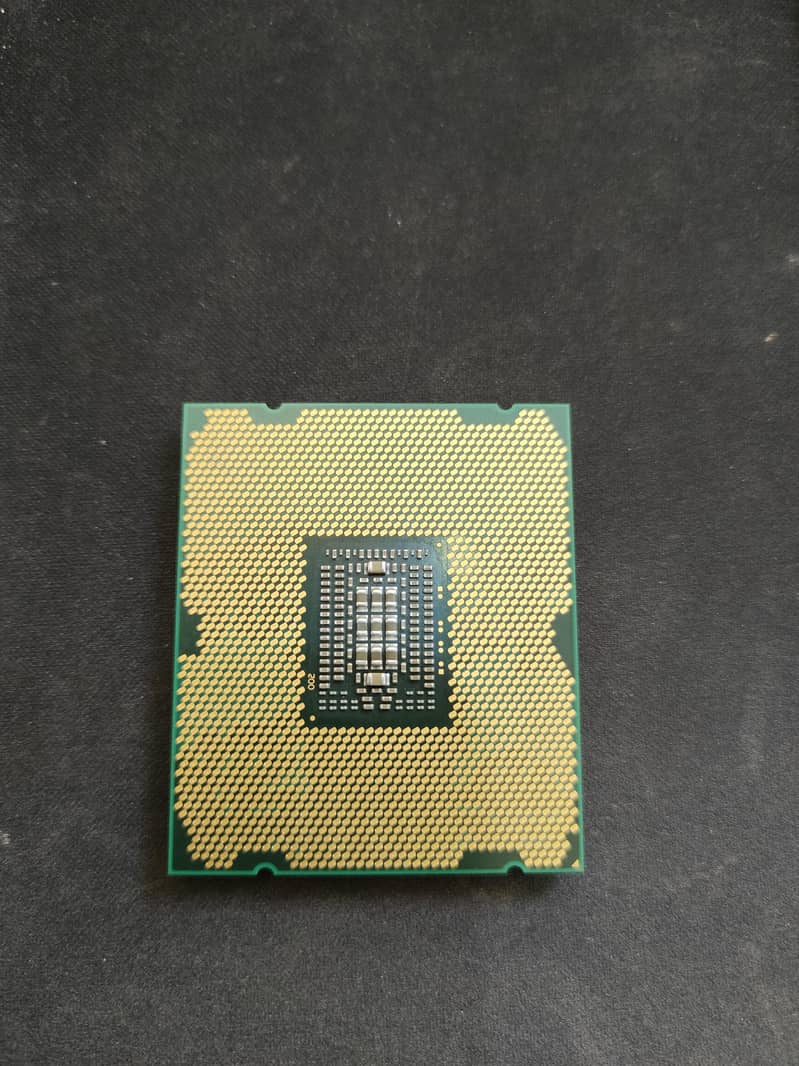 Intel Xeon E5 2520 0