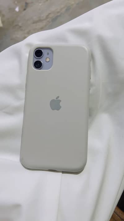 iPhone 11  DUAL SIM OFFICIAL PTA APPROVED (physical+esim)